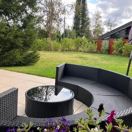 Дом отдыха Gemuetliches Mit Hottub Und Sauna Niederdorla